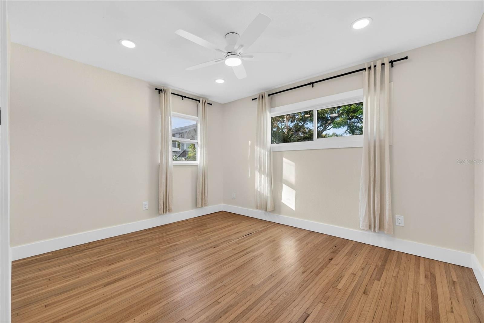 3008 JACKSON ST N, ST PETERSBURG, FL, 33704