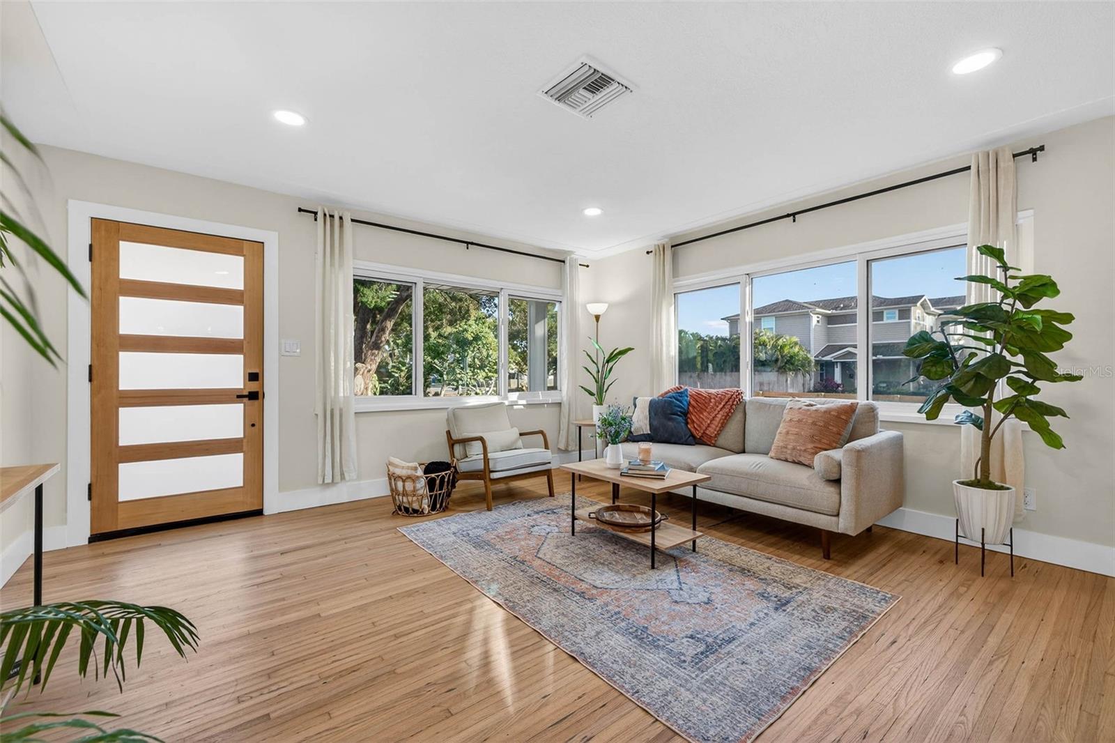 3008 JACKSON ST N, ST PETERSBURG, FL, 33704