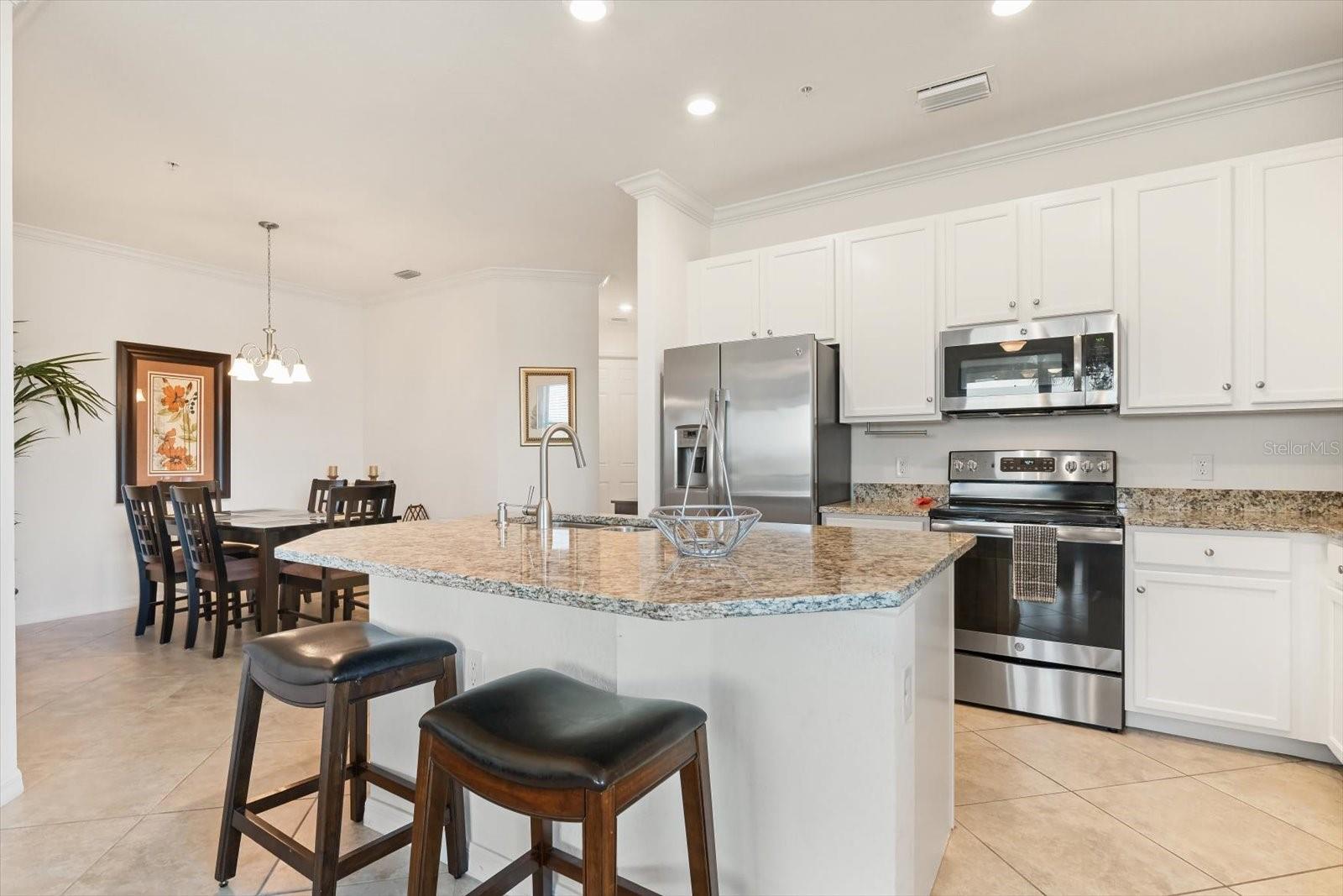 16904 VARDON TER #301, LAKEWOOD RANCH, FL, 34211