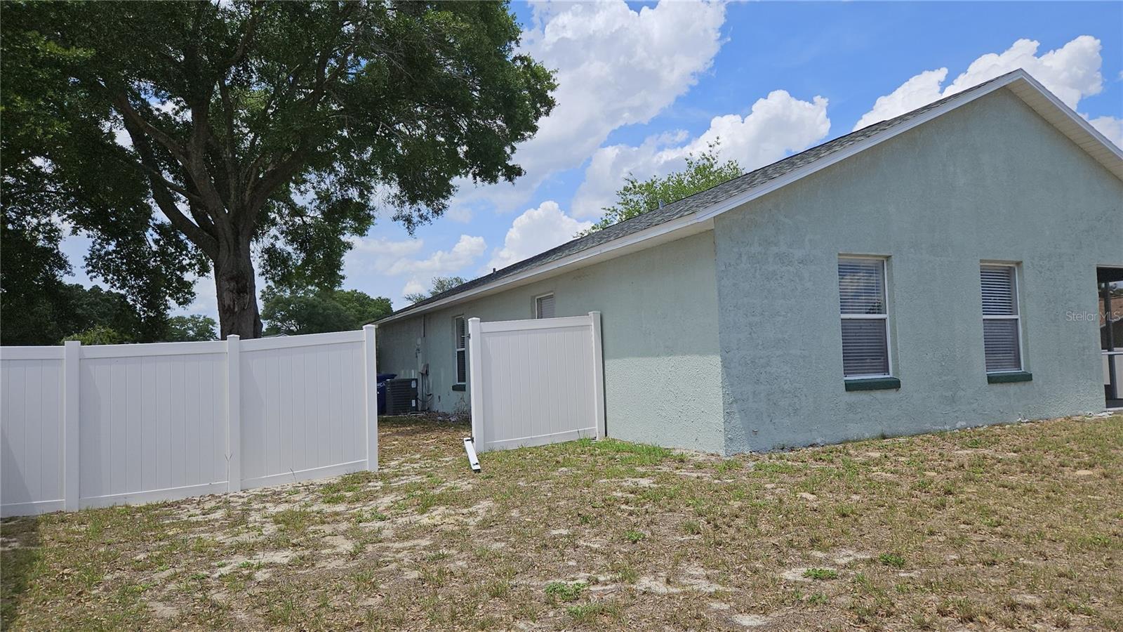 108 BRITTANY AVE, MASCOTTE, FL, 34753