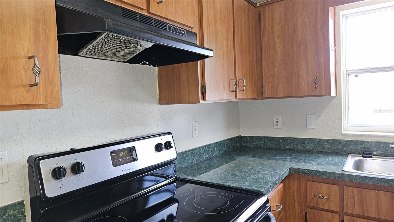 108 BRITTANY AVE, MASCOTTE, FL, 34753