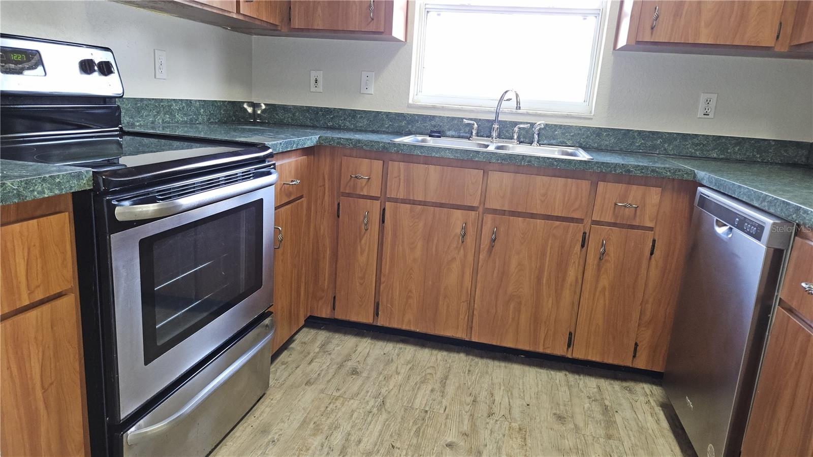 108 BRITTANY AVE, MASCOTTE, FL, 34753