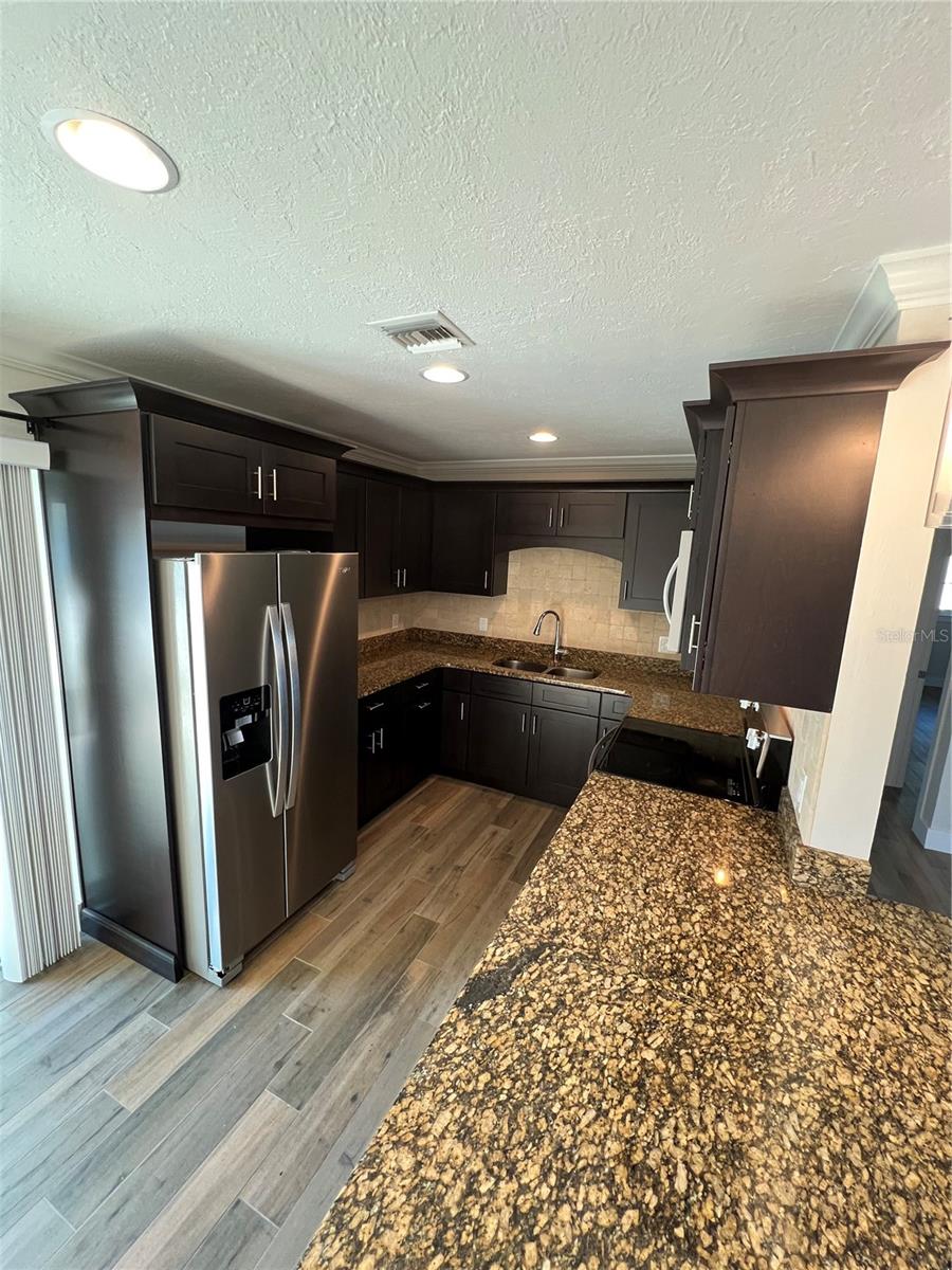 511 W RETTA ESPLANADE, PUNTA GORDA, FL, 33950