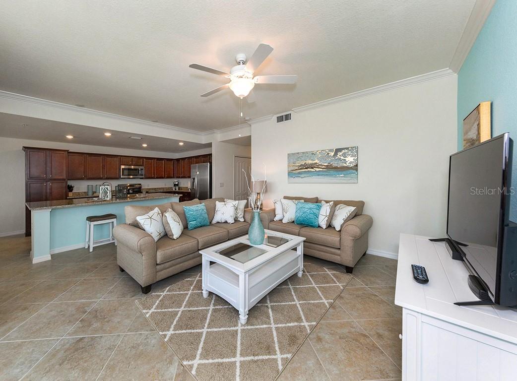 16904 VARDON TER #202, LAKEWOOD RANCH, FL, 34211