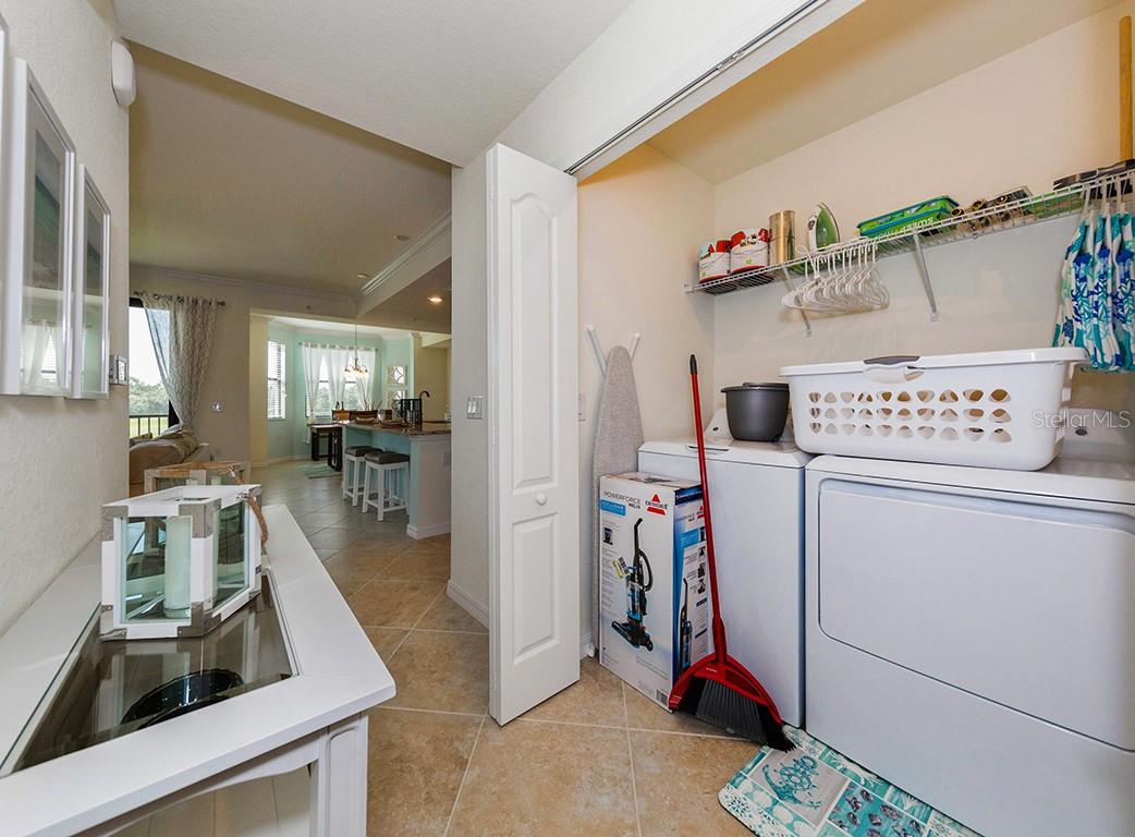 16904 VARDON TER #202, LAKEWOOD RANCH, FL, 34211
