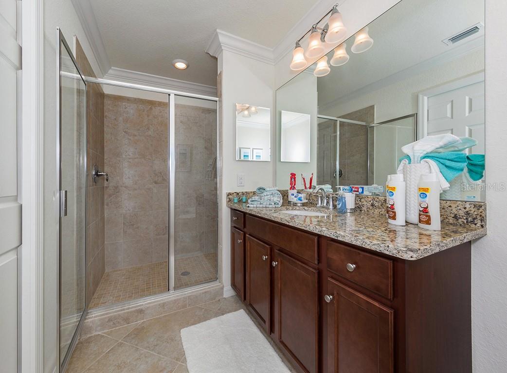 16904 VARDON TER #202, LAKEWOOD RANCH, FL, 34211