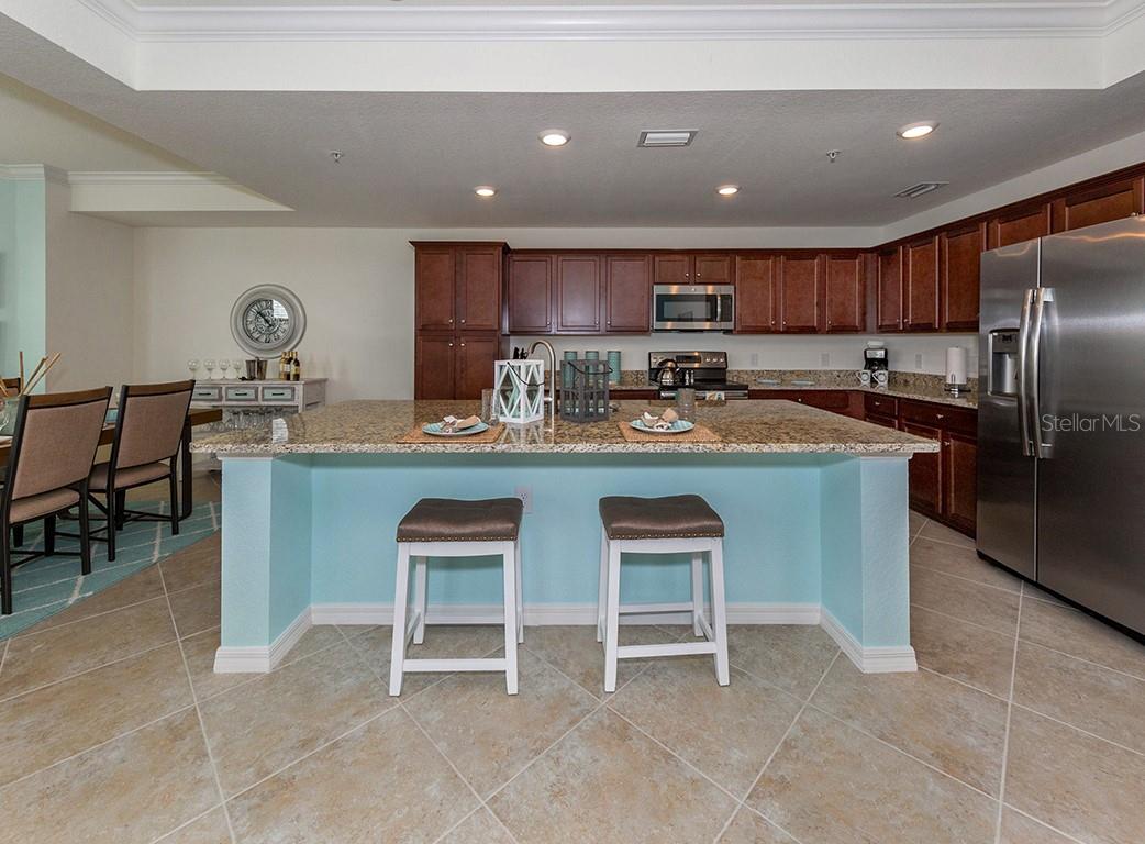 16904 VARDON TER #202, LAKEWOOD RANCH, FL, 34211