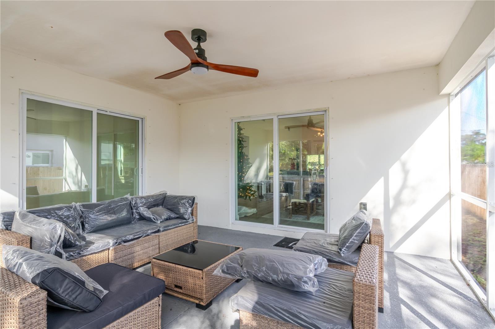 1704 W HANNA AVE, TAMPA, FL, 33604