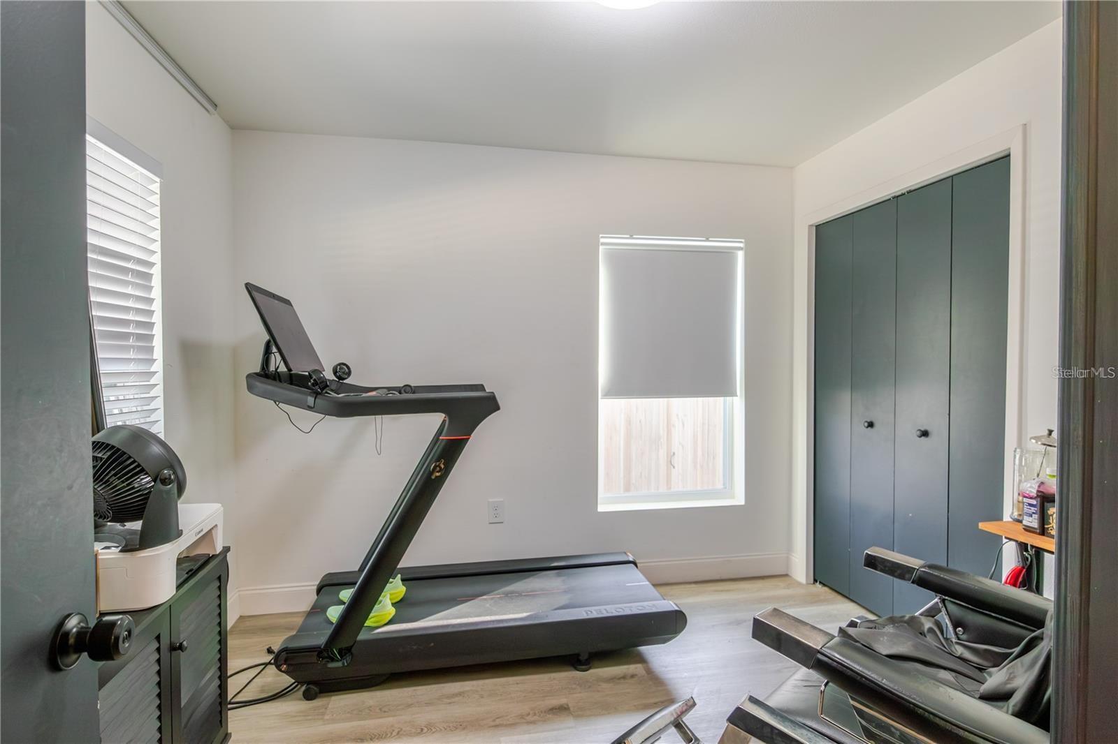 1704 W HANNA AVE, TAMPA, FL, 33604