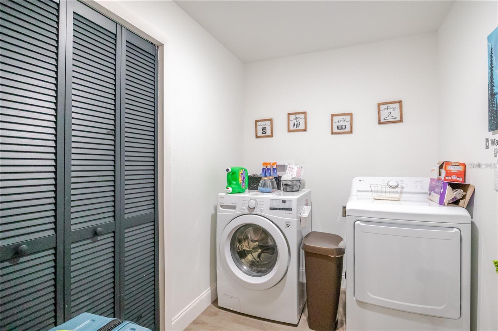 1704 W HANNA AVE, TAMPA, FL, 33604