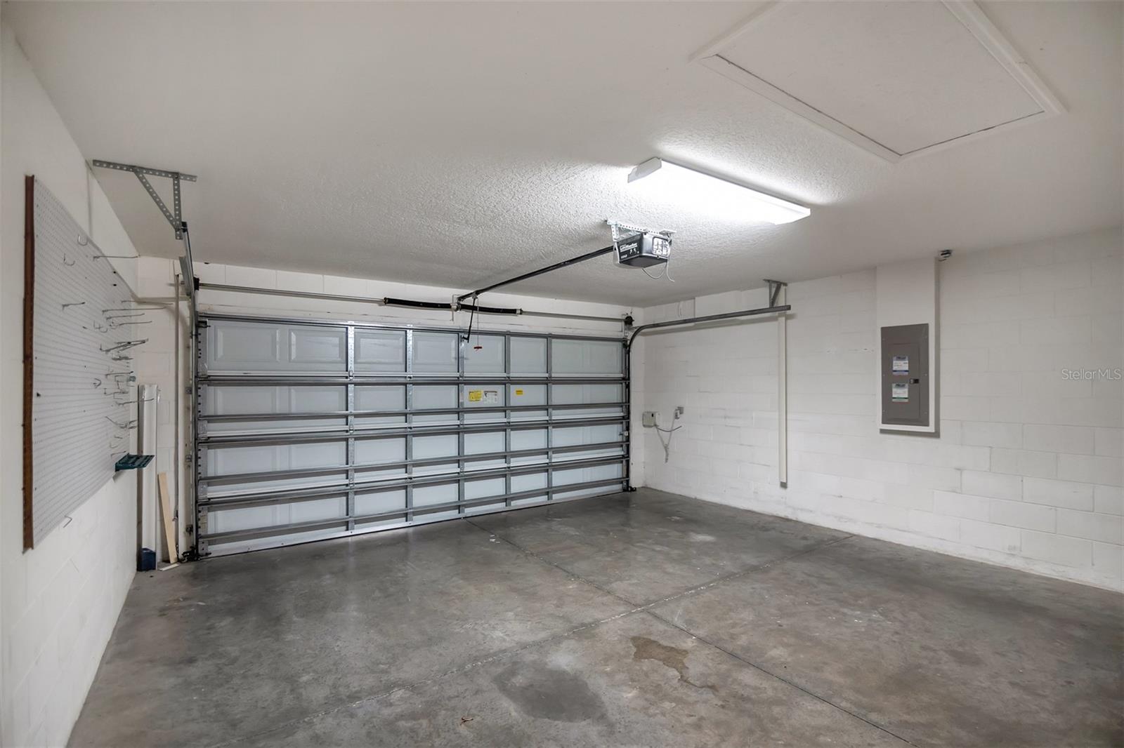 12608 IRIS LAKE DR, ORLANDO, FL, 32824