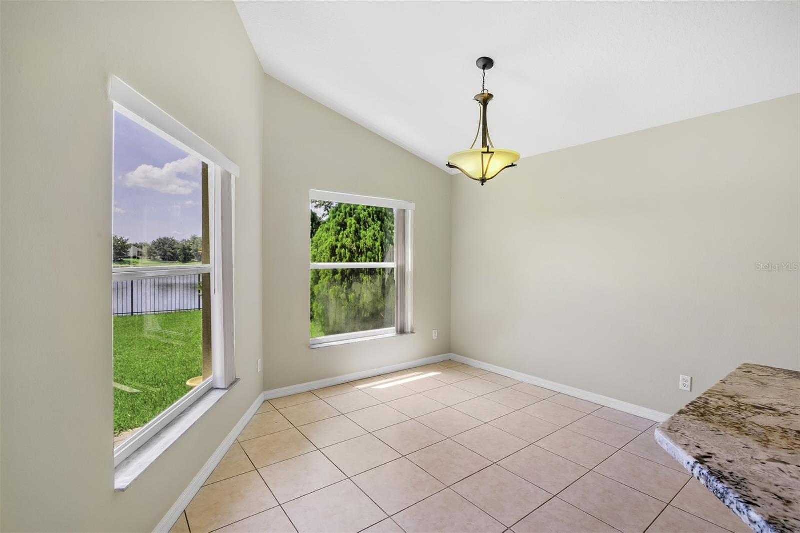 12608 IRIS LAKE DR, ORLANDO, FL, 32824