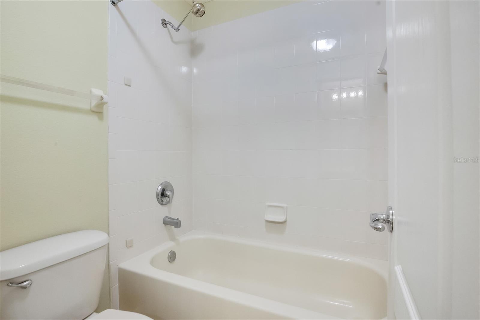 12608 IRIS LAKE DR, ORLANDO, FL, 32824