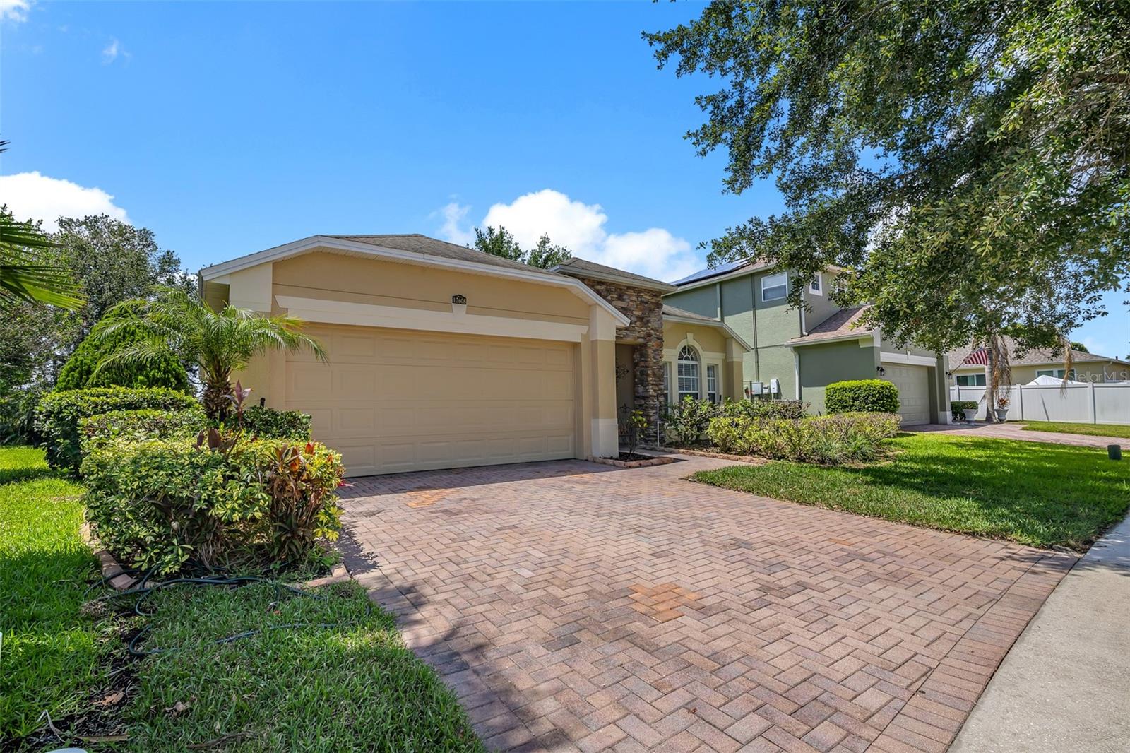 12608 IRIS LAKE DR, ORLANDO, FL, 32824