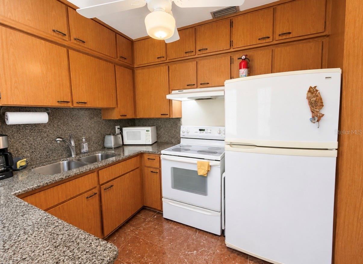 1006 GULF RD, TARPON SPRINGS, FL, 34689
