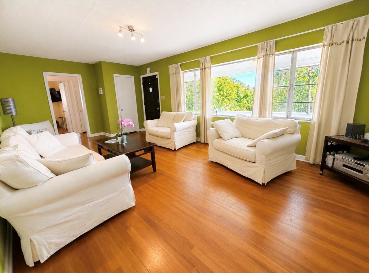 1006 GULF RD, TARPON SPRINGS, FL, 34689