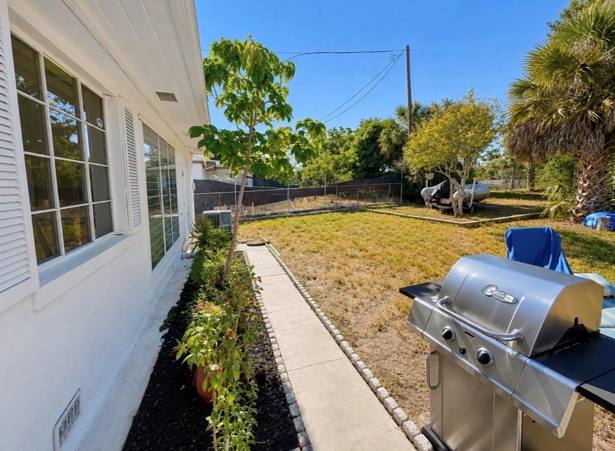 1006 GULF RD, TARPON SPRINGS, FL, 34689