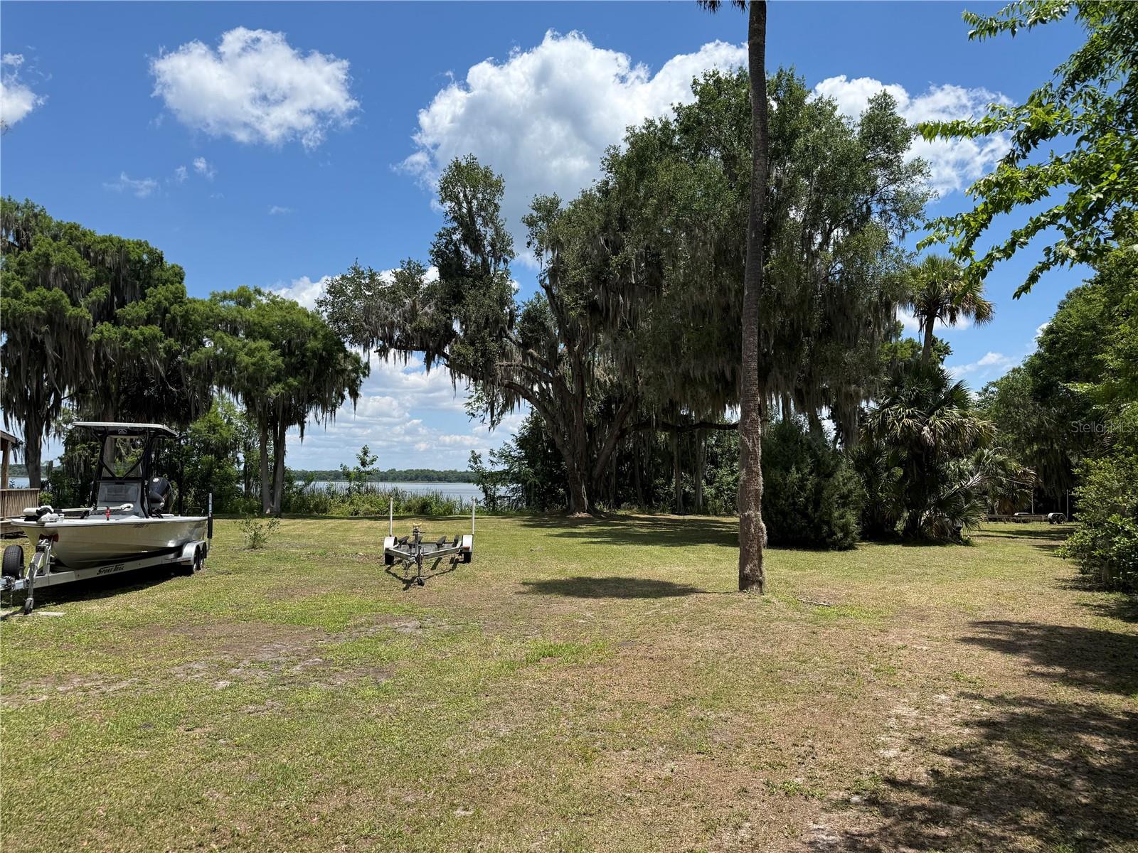 4232 COUNTY ROAD 400, LAKE PANASOFFKEE, FL, 33538