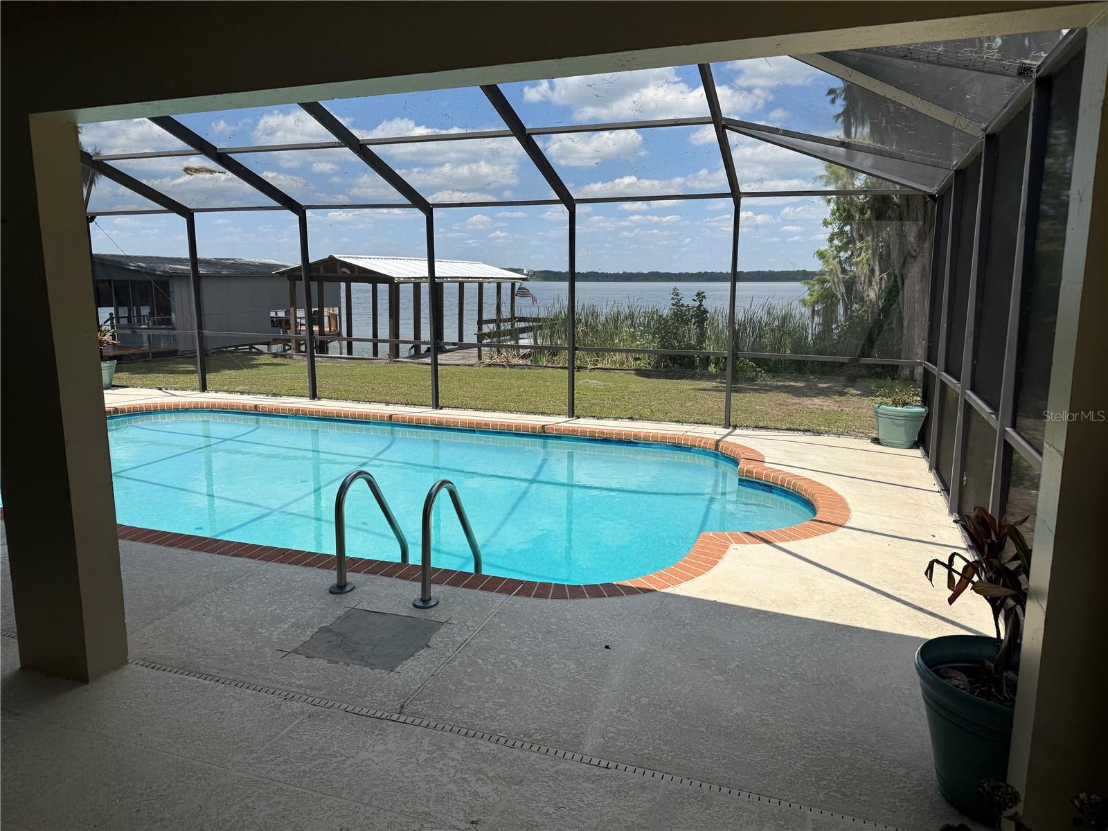 4232 COUNTY ROAD 400, LAKE PANASOFFKEE, FL, 33538