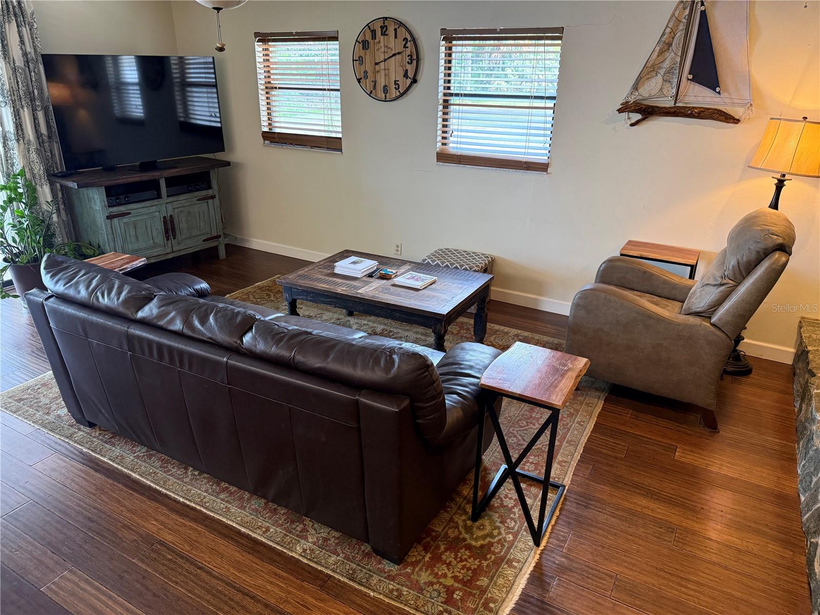 4232 COUNTY ROAD 400, LAKE PANASOFFKEE, FL, 33538