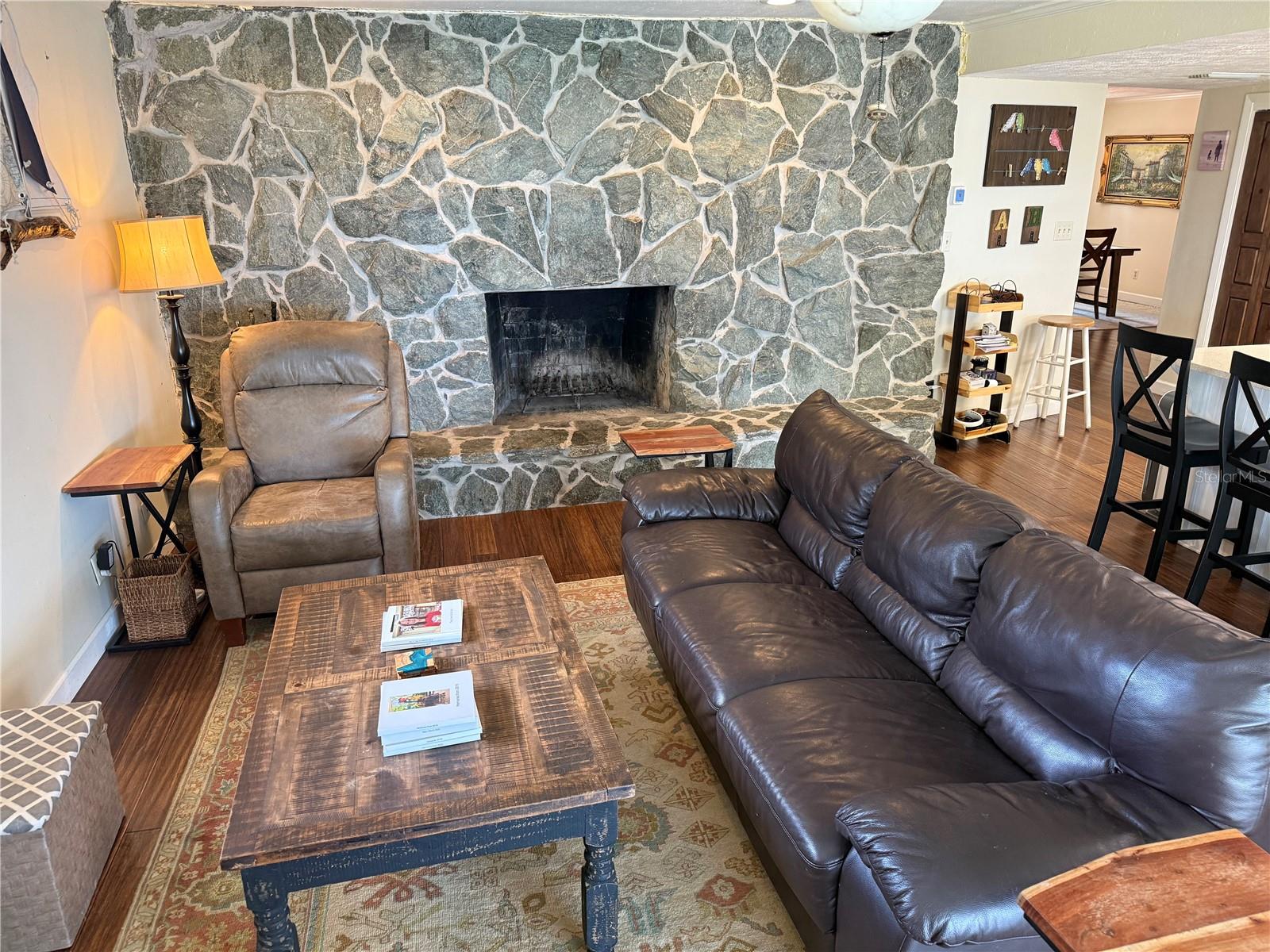 4232 COUNTY ROAD 400, LAKE PANASOFFKEE, FL, 33538