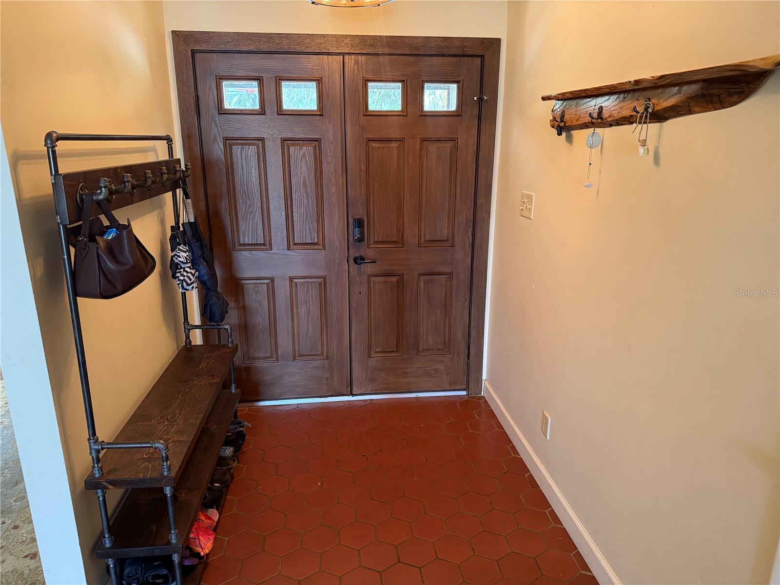 4232 COUNTY ROAD 400, LAKE PANASOFFKEE, FL, 33538