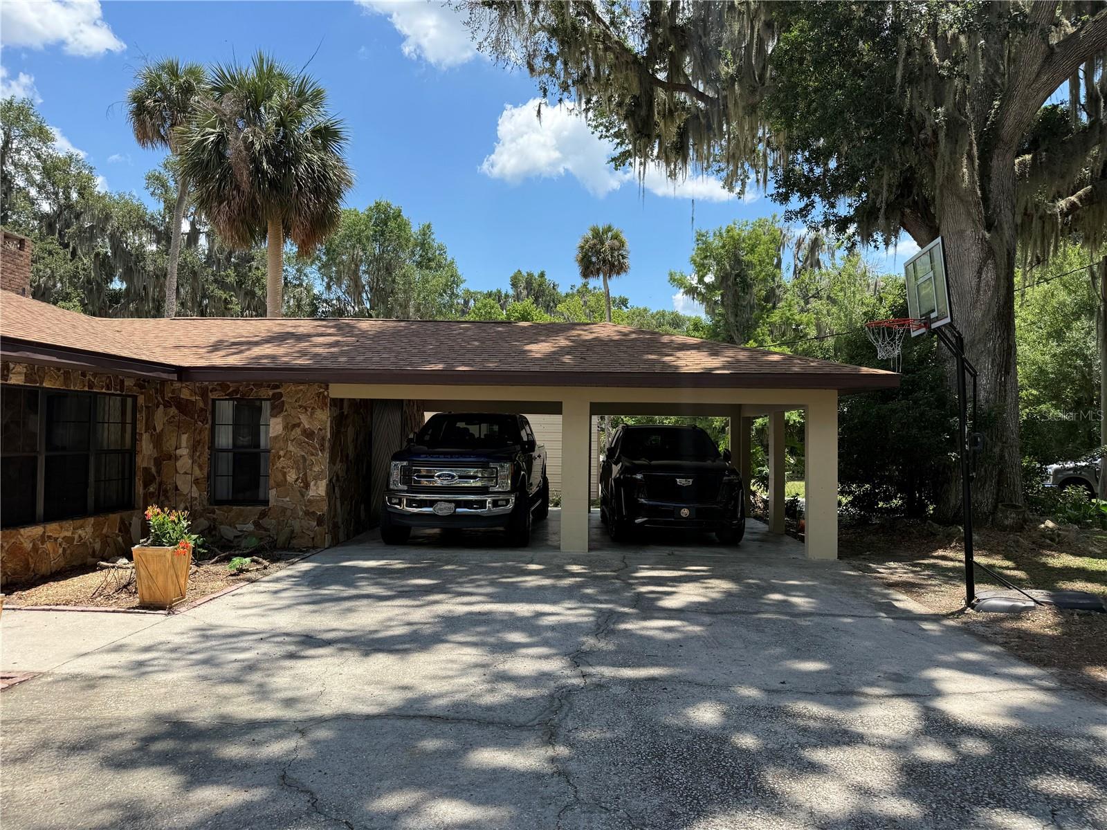 4232 COUNTY ROAD 400, LAKE PANASOFFKEE, FL, 33538