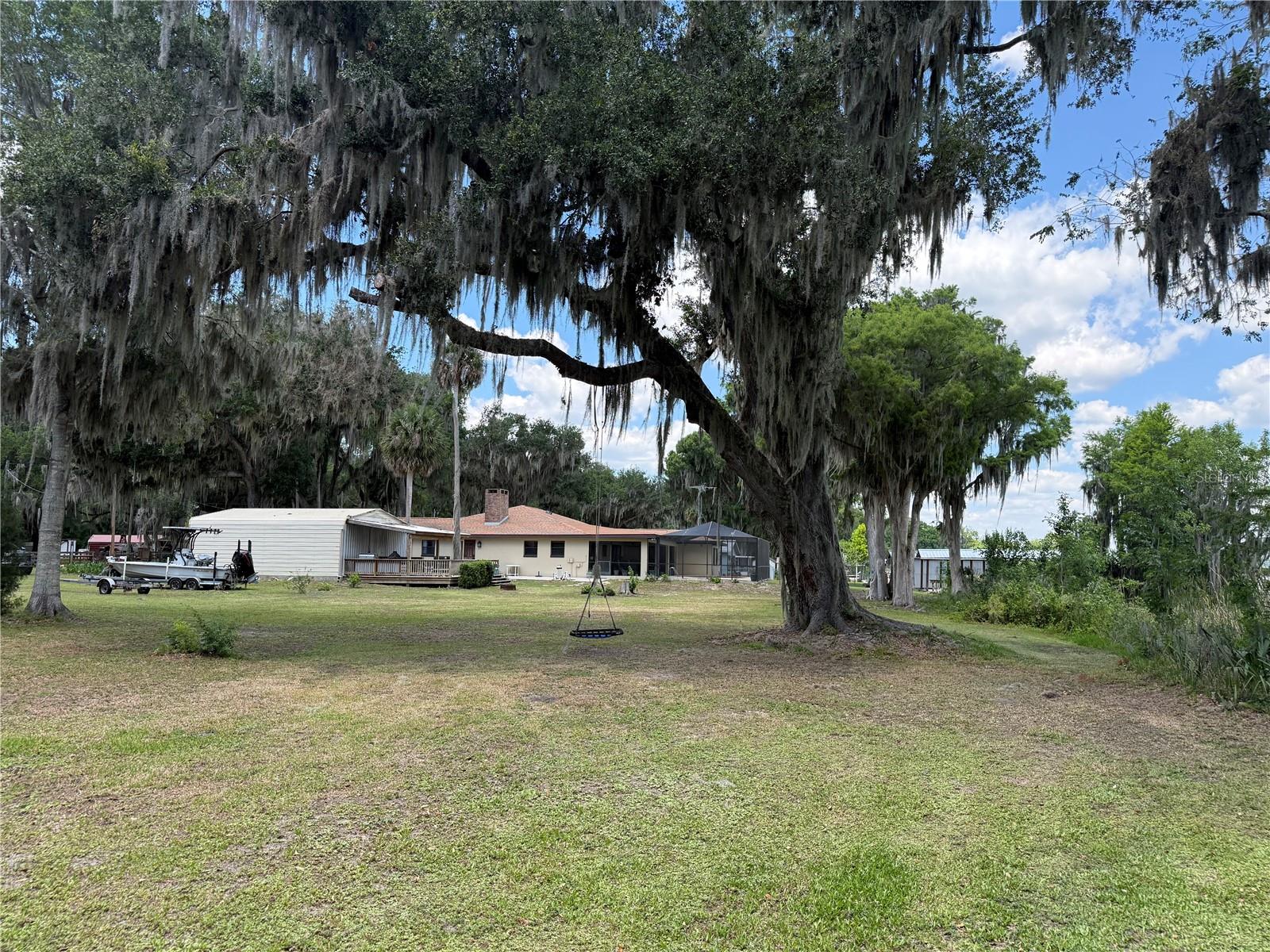 4232 COUNTY ROAD 400, LAKE PANASOFFKEE, FL, 33538
