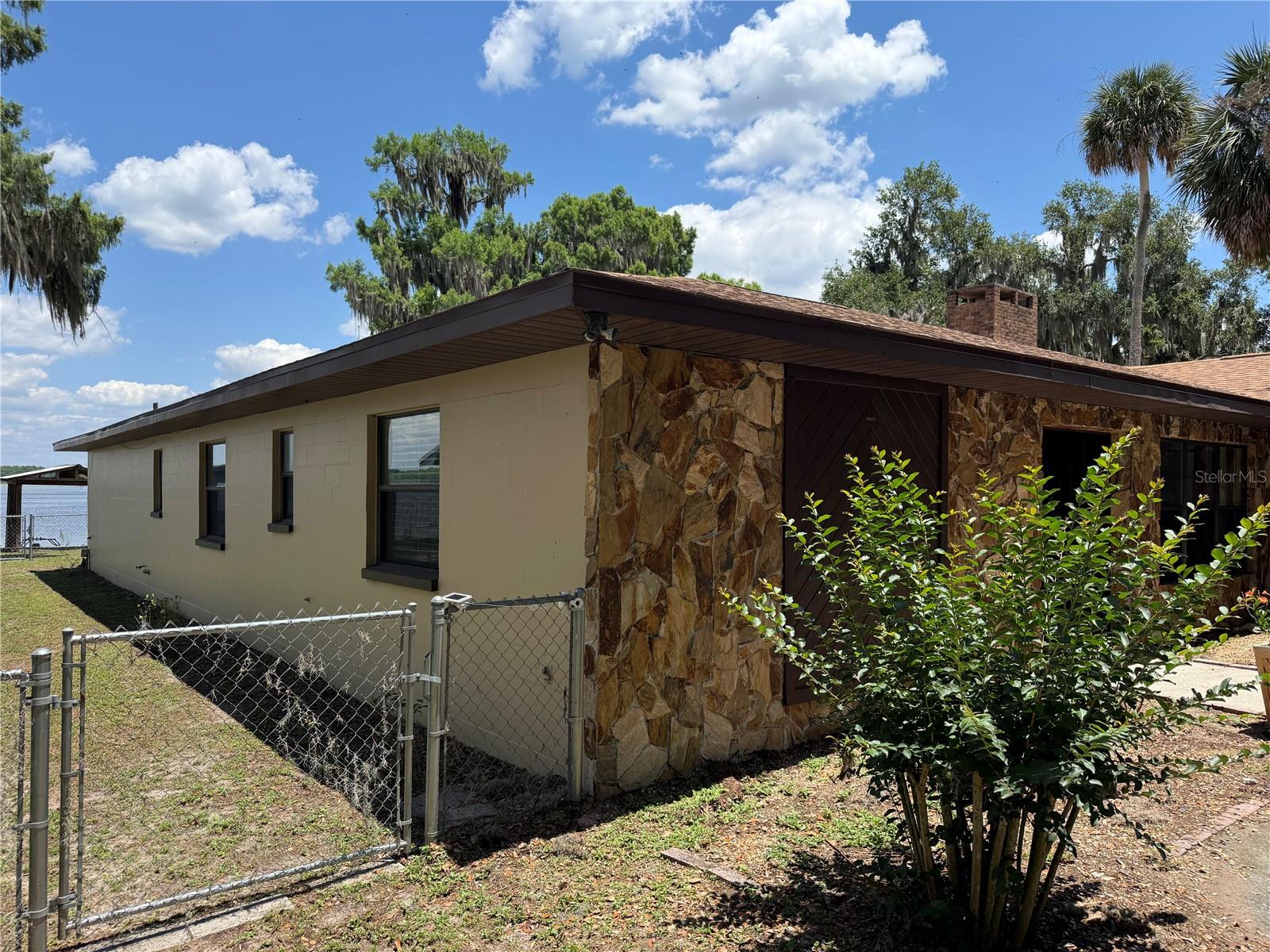 4232 COUNTY ROAD 400, LAKE PANASOFFKEE, FL, 33538
