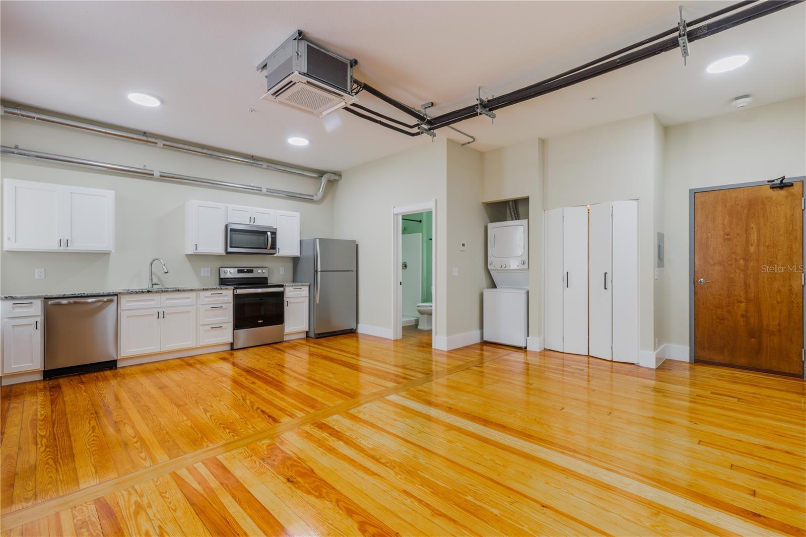306 W WISCONSIN AVE #302, DELAND, FL, 32720