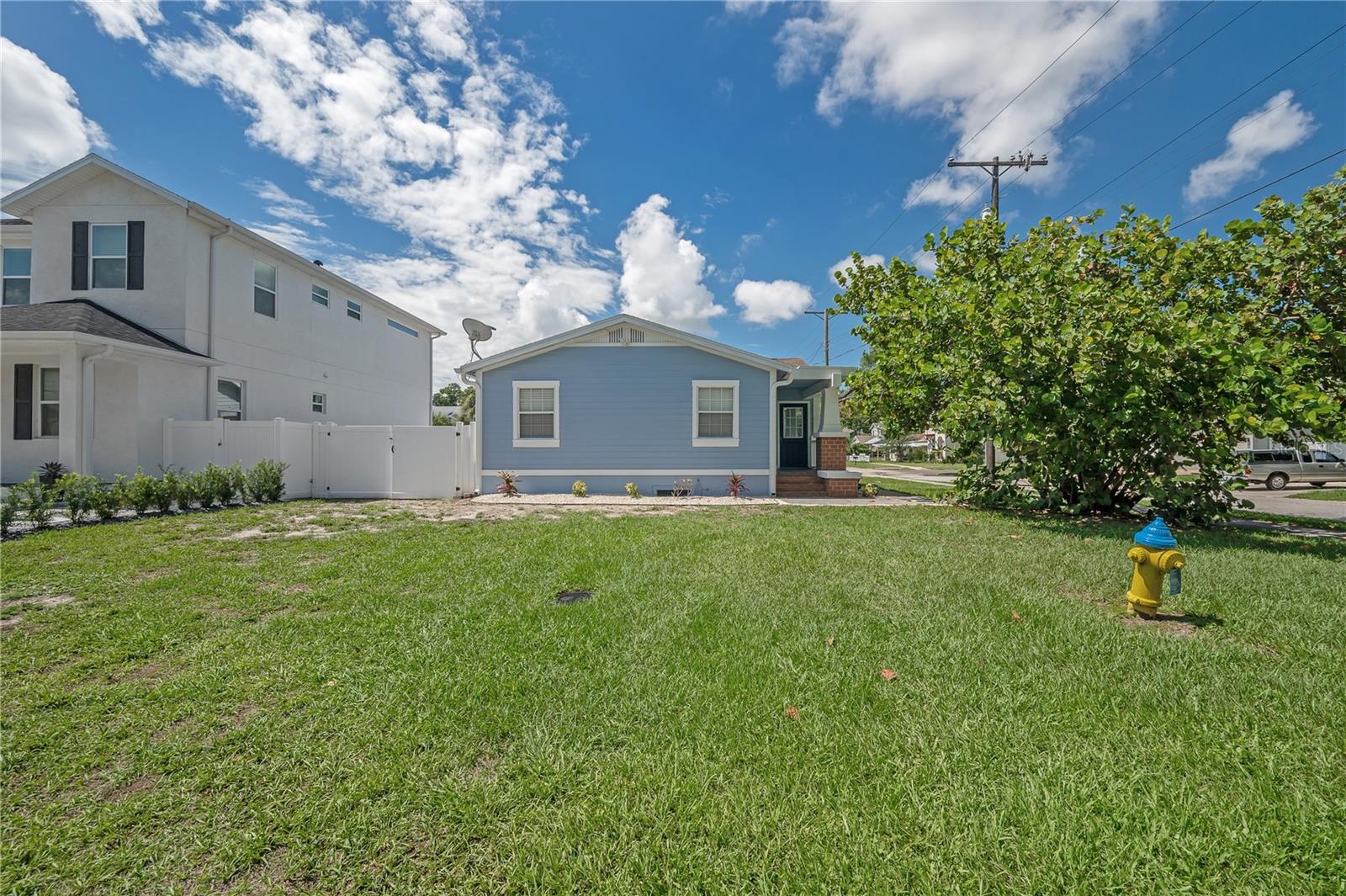2714 W FIG ST, TAMPA, FL, 33609