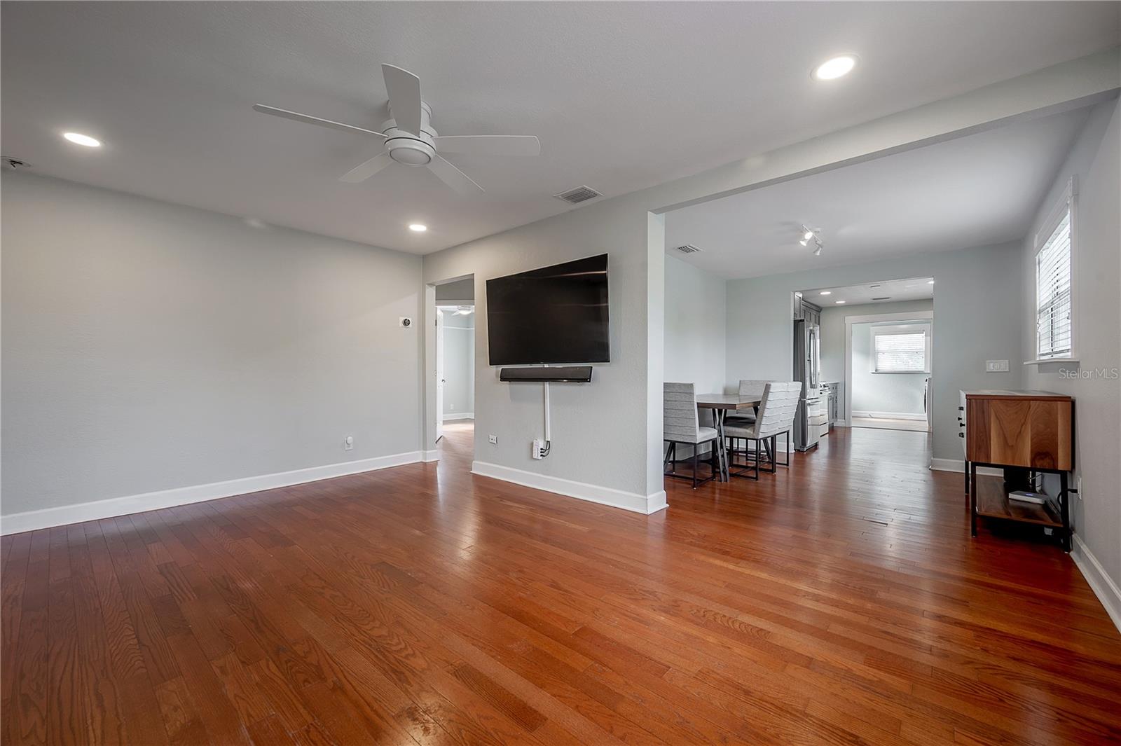 2714 W FIG ST, TAMPA, FL, 33609