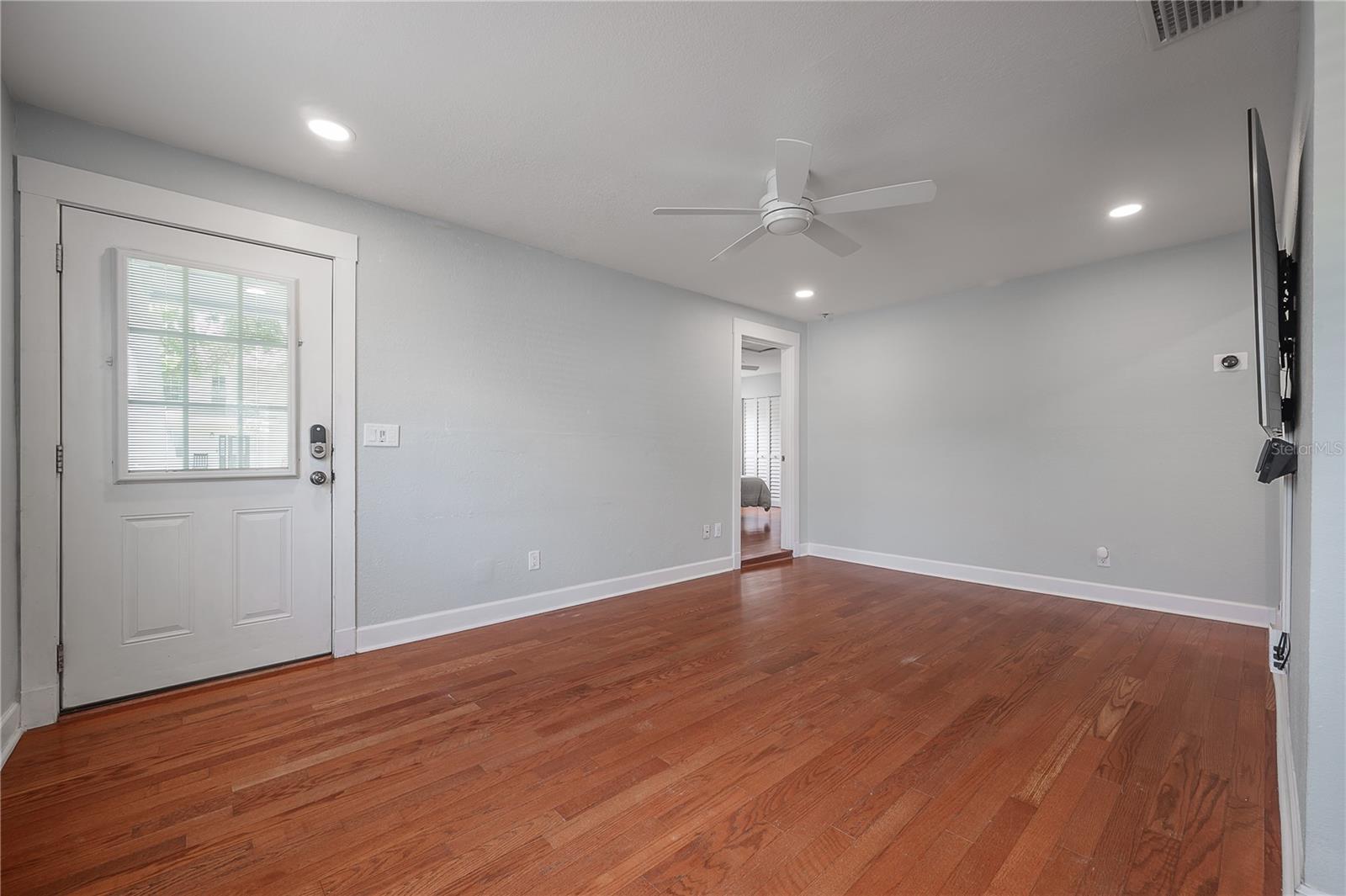 2714 W FIG ST, TAMPA, FL, 33609