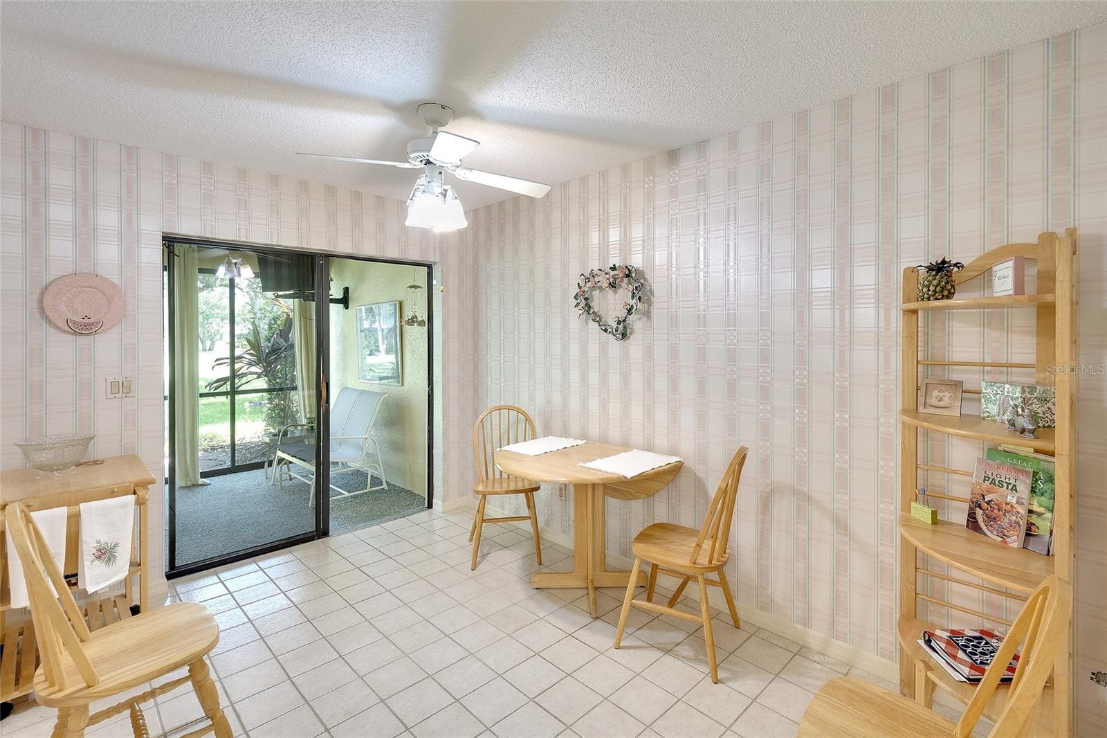 3825 WILSHIRE CIR #1, SARASOTA, FL, 34238