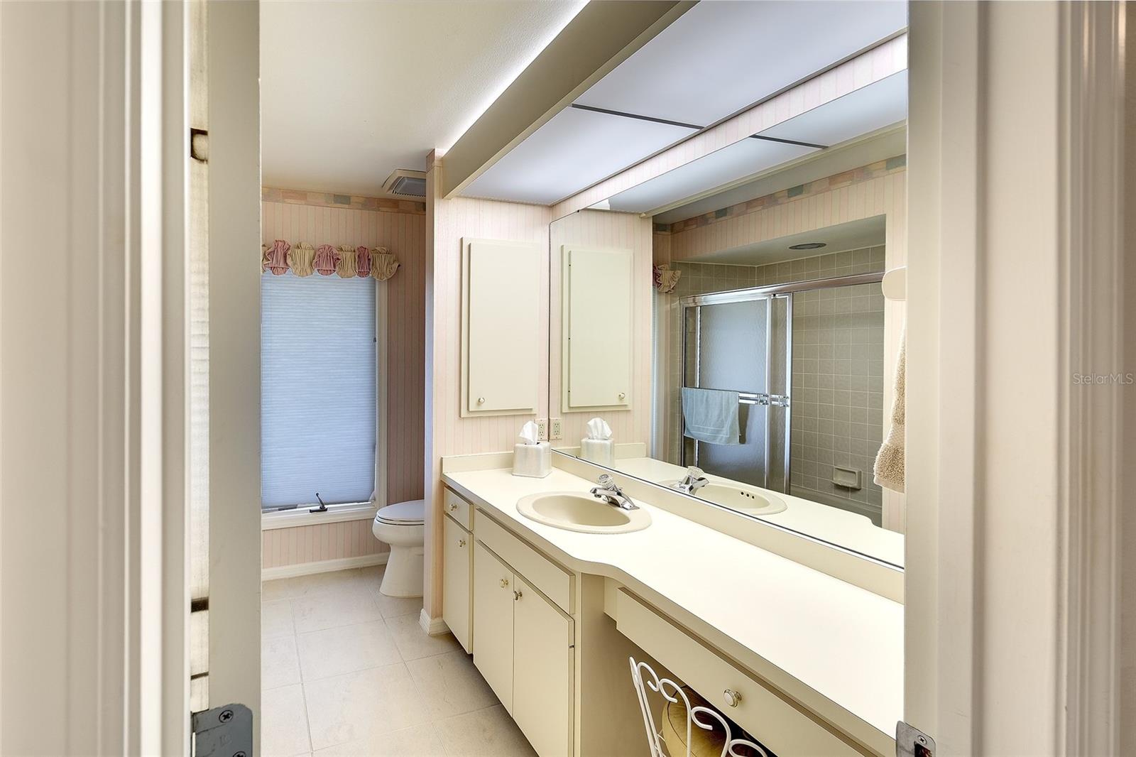 3825 WILSHIRE CIR #1, SARASOTA, FL, 34238