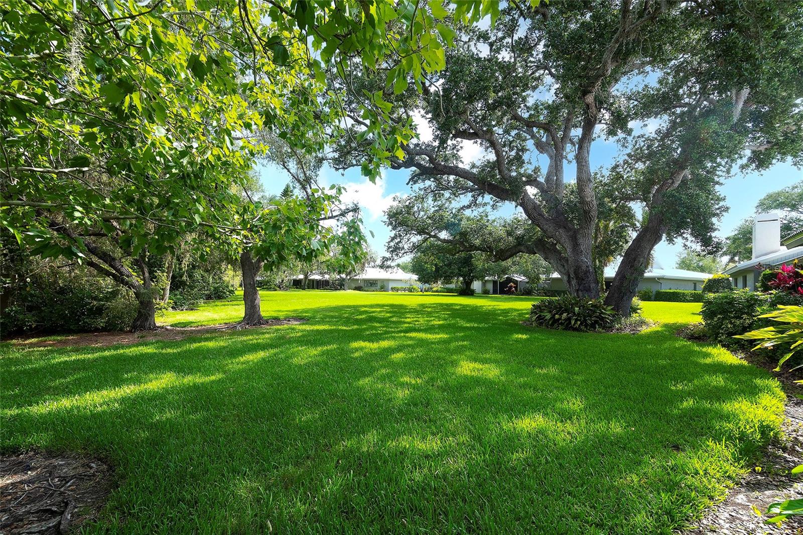 3825 WILSHIRE CIR #1, SARASOTA, FL, 34238