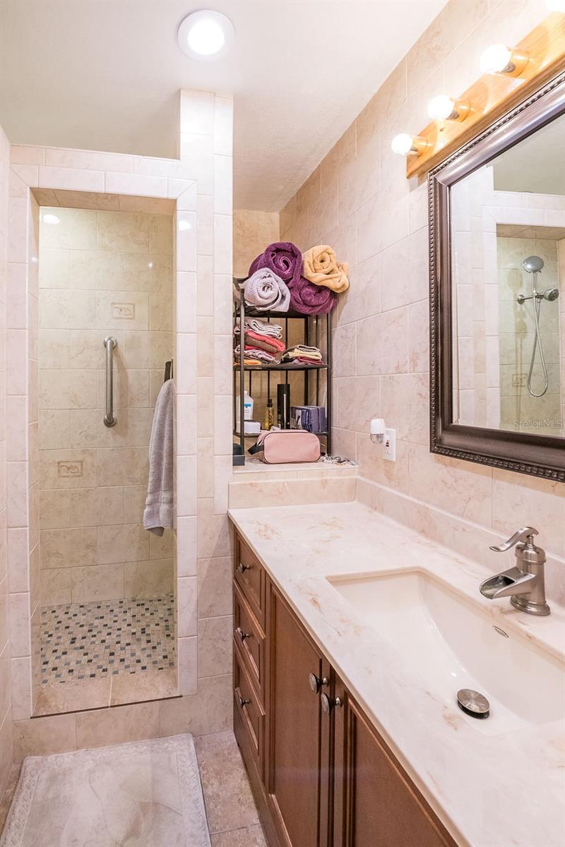 5003 UMBER WAY S, TAMPA, FL, 33624
