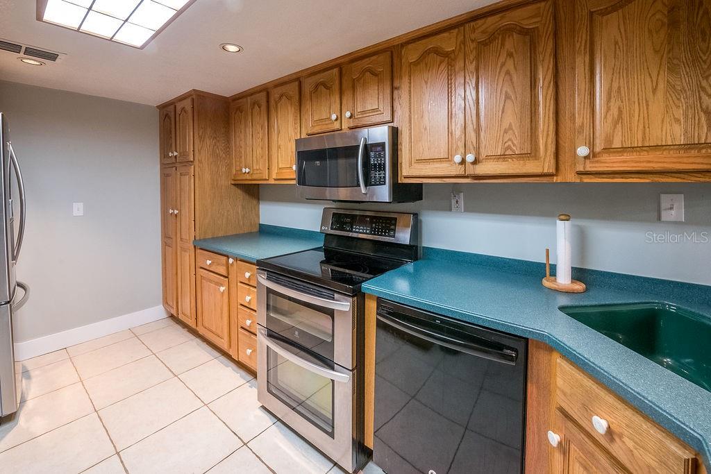 5003 UMBER WAY S, TAMPA, FL, 33624