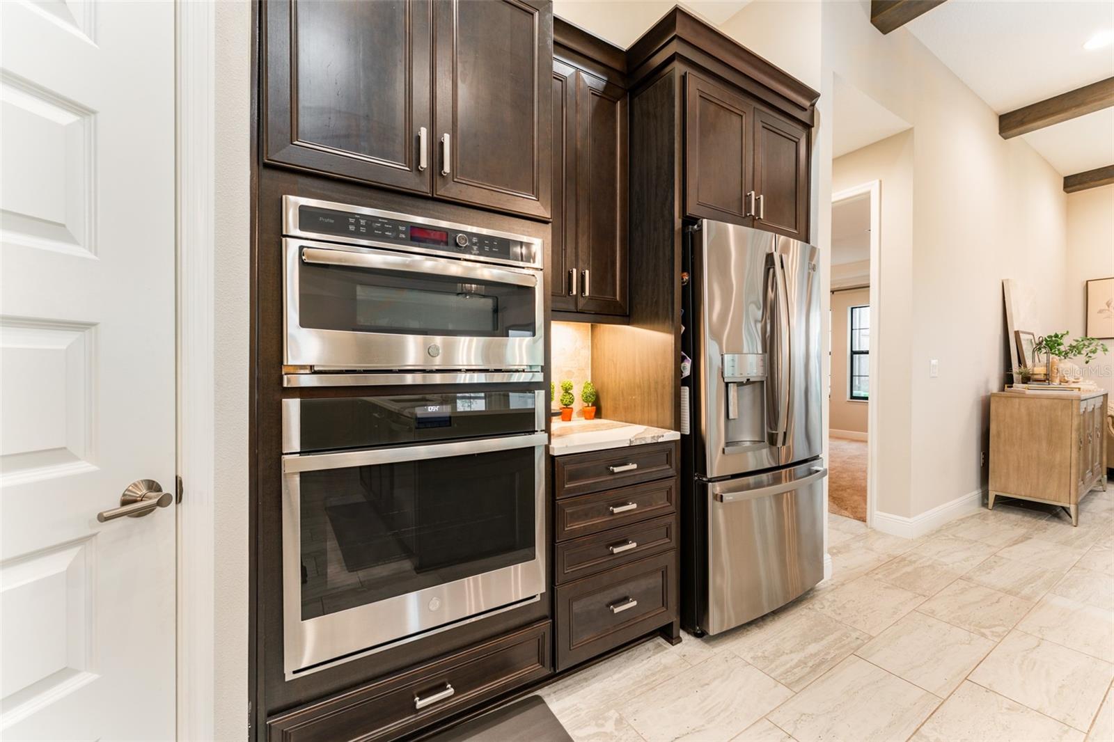 14610 RED CASTLE AVE, LITHIA, FL, 33547