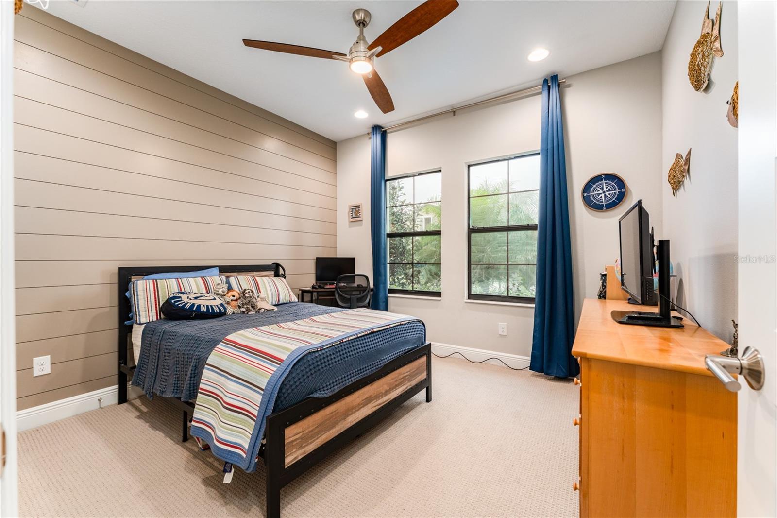 14610 RED CASTLE AVE, LITHIA, FL, 33547