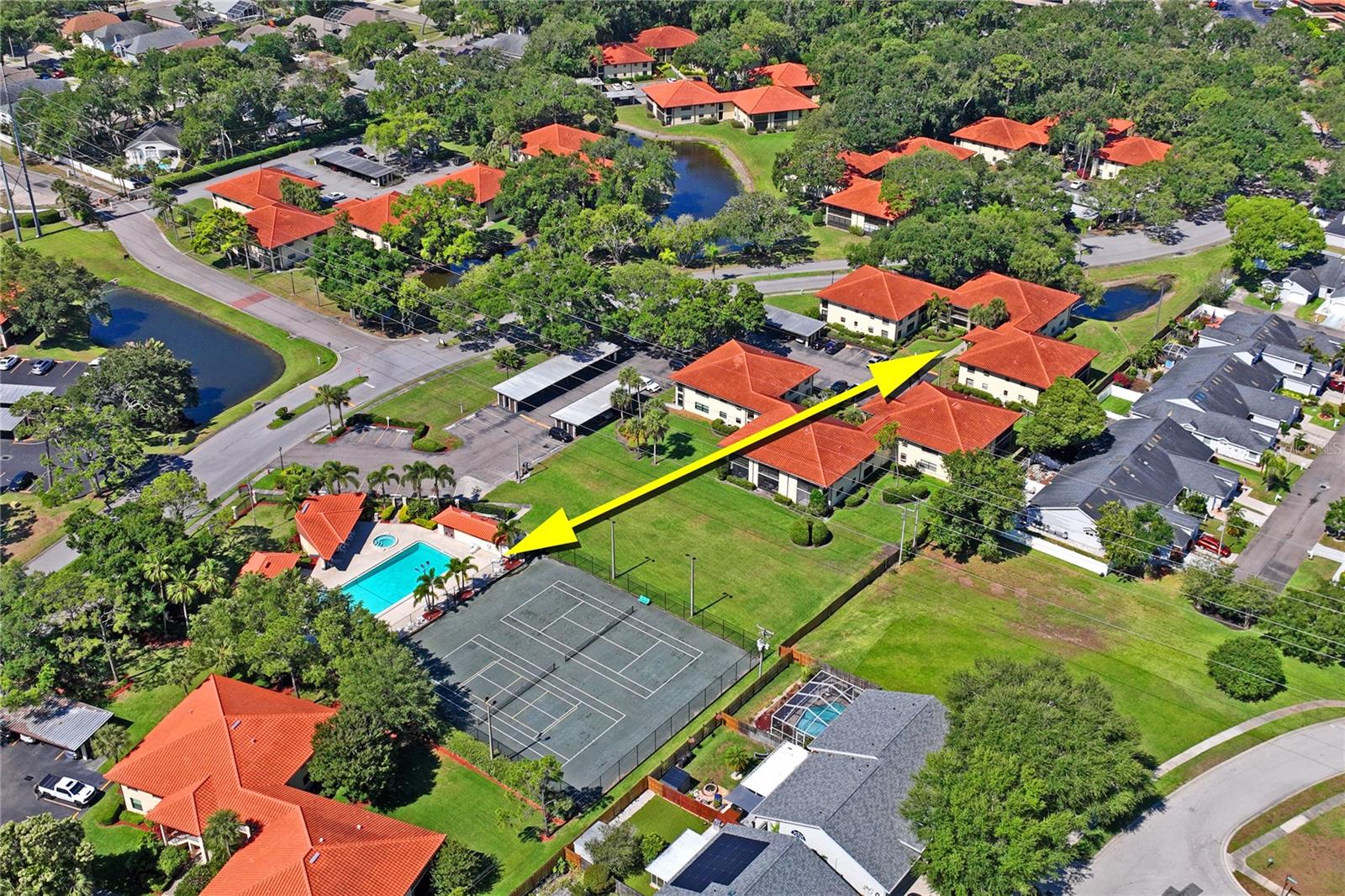 305 HAMMOCK PINE BLVD #305, CLEARWATER, FL, 33761