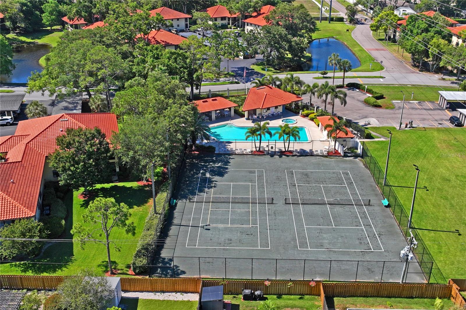 305 HAMMOCK PINE BLVD #305, CLEARWATER, FL, 33761