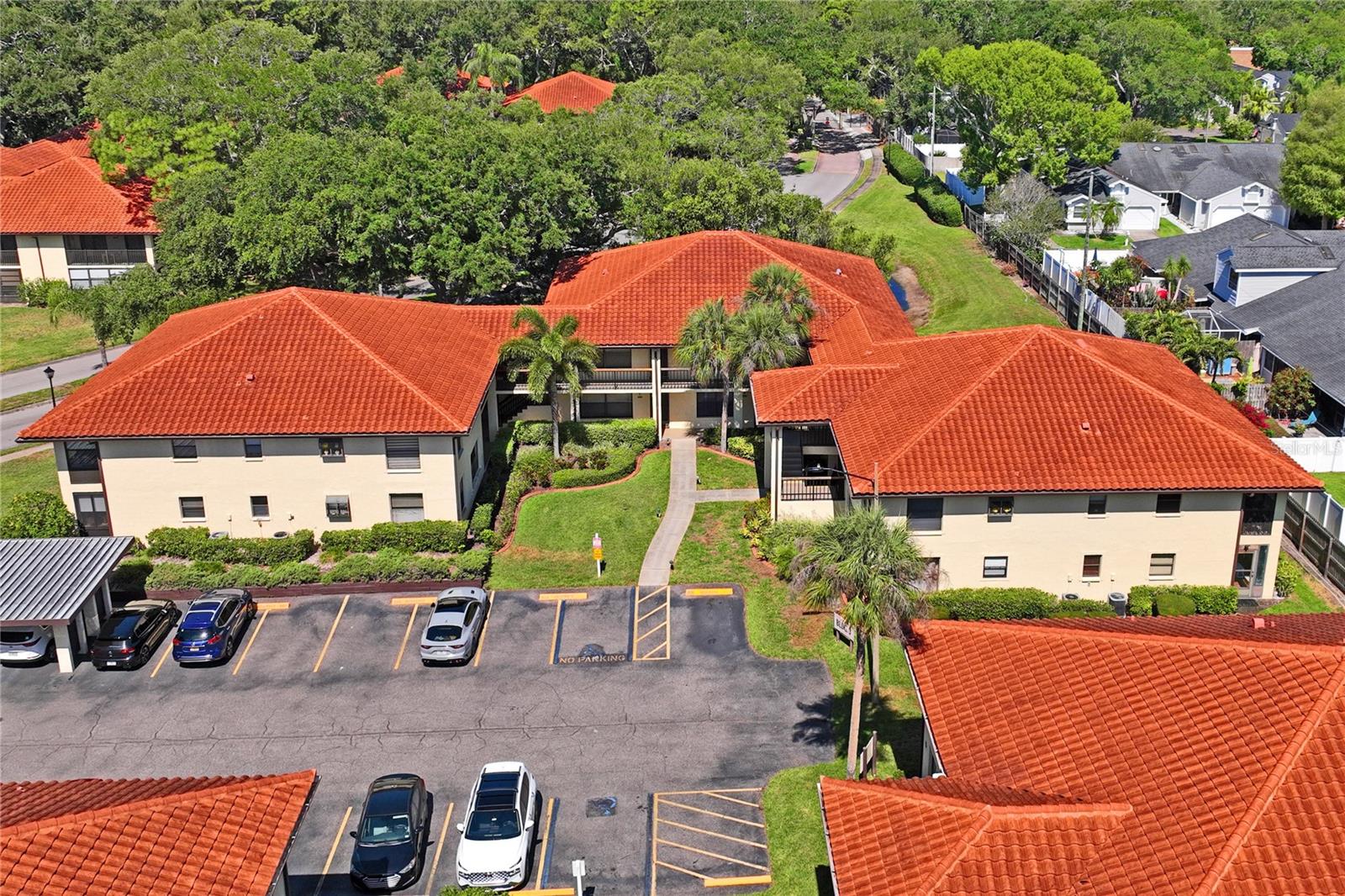 305 HAMMOCK PINE BLVD #305, CLEARWATER, FL, 33761