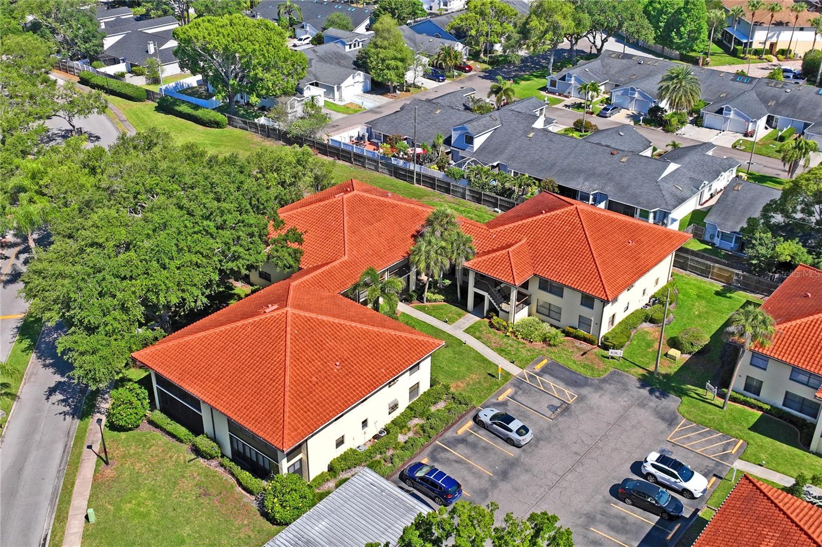 305 HAMMOCK PINE BLVD #305, CLEARWATER, FL, 33761