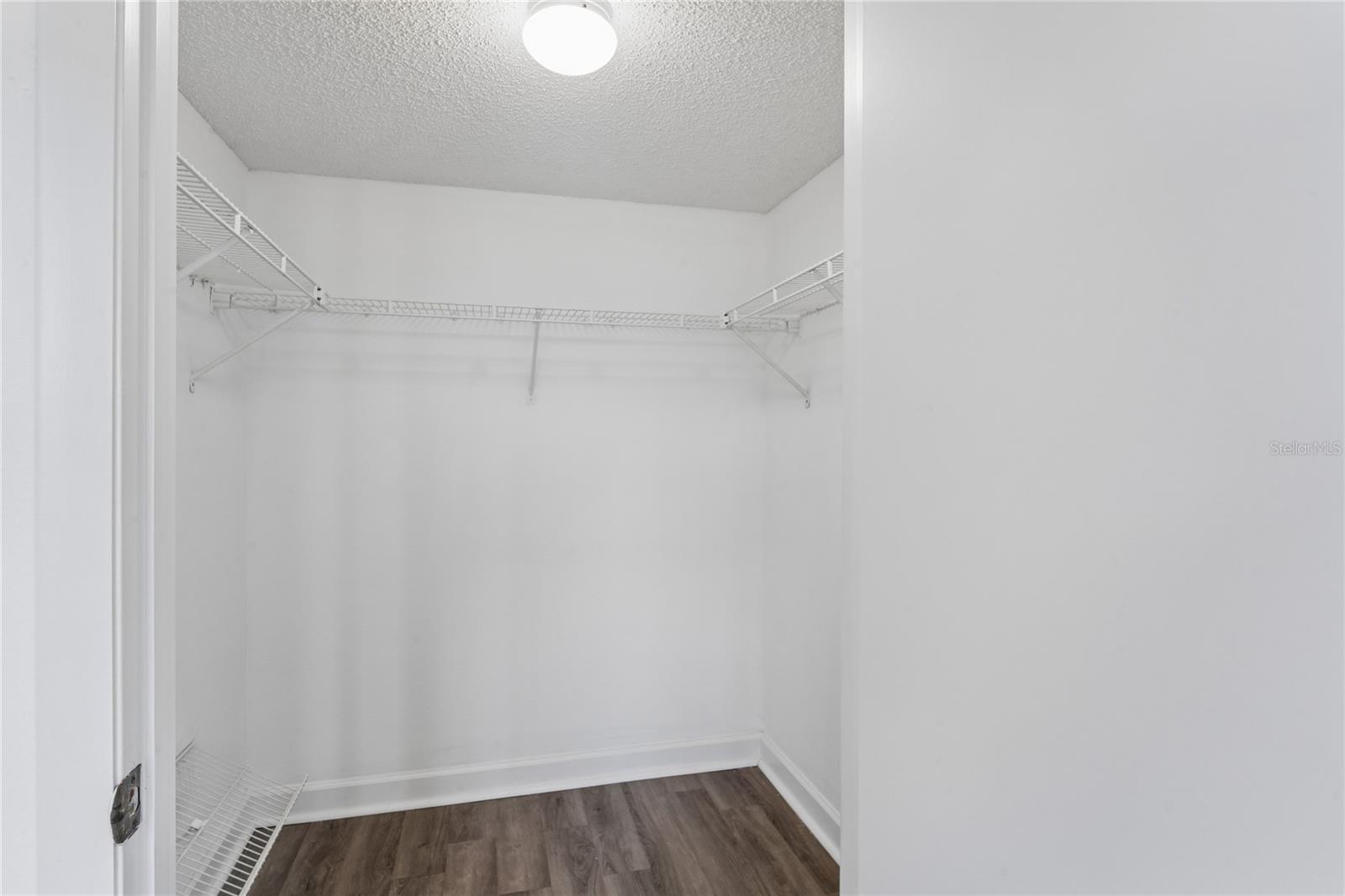 305 HAMMOCK PINE BLVD #305, CLEARWATER, FL, 33761