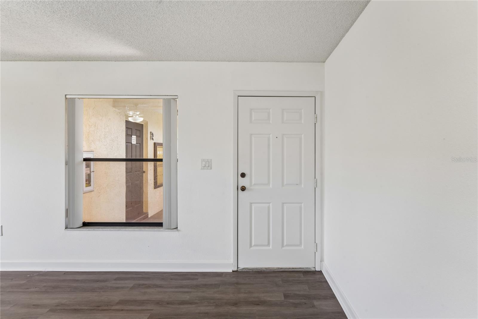 305 HAMMOCK PINE BLVD #305, CLEARWATER, FL, 33761
