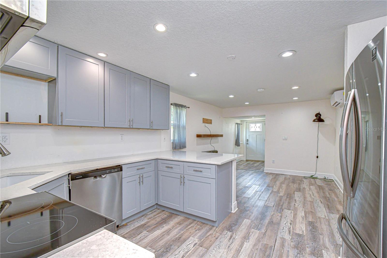 2933 56TH AVE N, ST PETERSBURG, FL, 33714