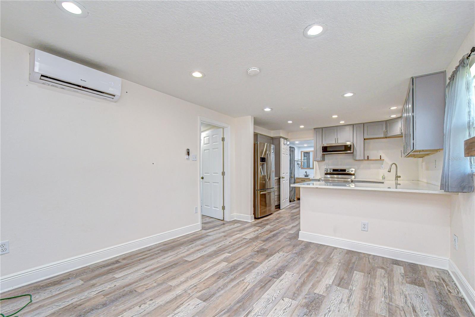 2933 56TH AVE N, ST PETERSBURG, FL, 33714