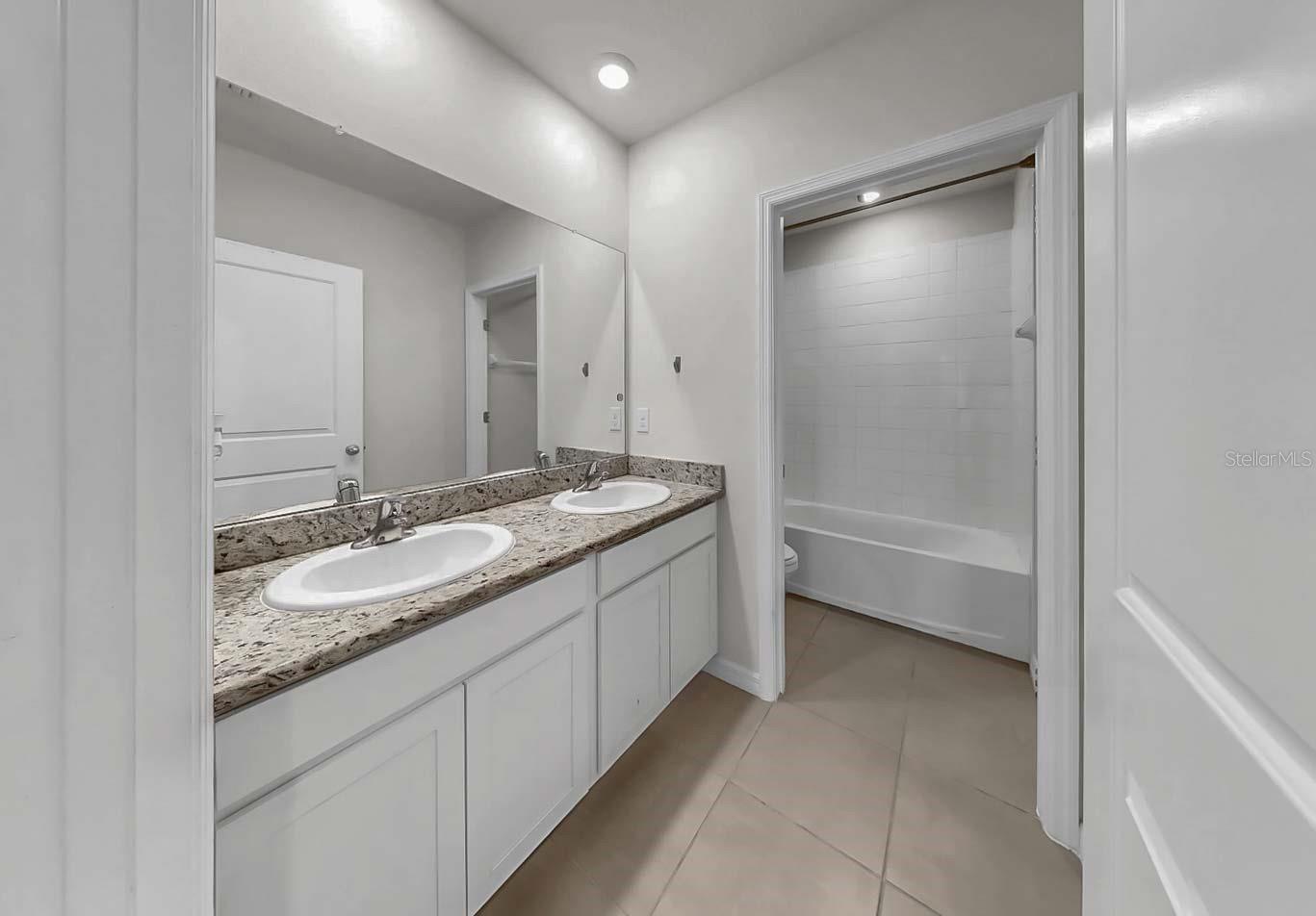 16454 WOODSIDE GLN, PARRISH, FL, 34219