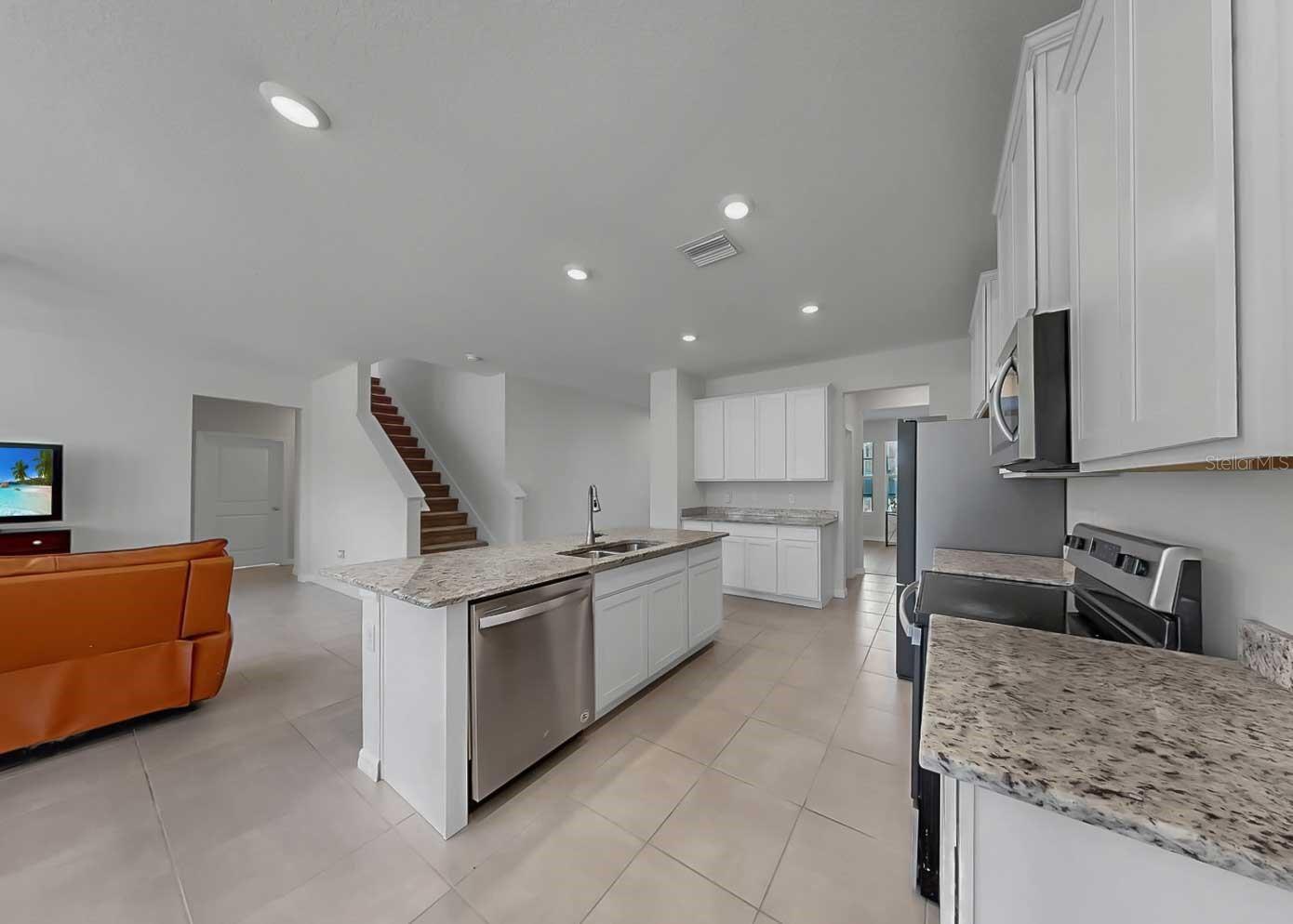 16454 WOODSIDE GLN, PARRISH, FL, 34219